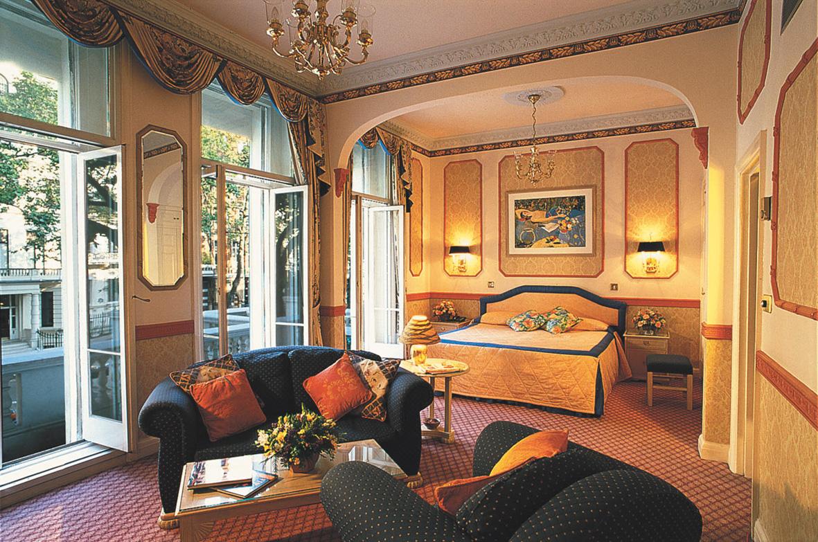 John Howard Hotel ロンドン 部屋 写真
